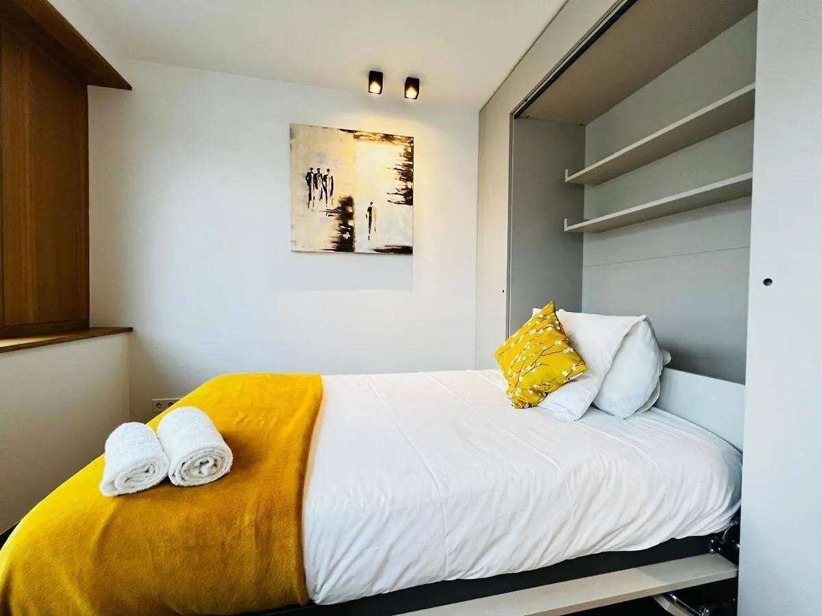 Gorgeous 1 Bedroom Flat With Balcony&Parking Luxembourg 0*,  Luxembourg
