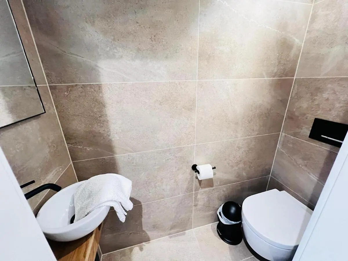 Gorgeous 1 Bedroom Flat With Balcony&Parking Luxembourg 0*,